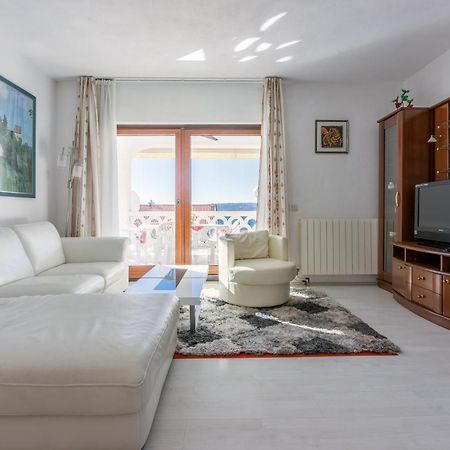 Apartment Eni Selce Exterior foto