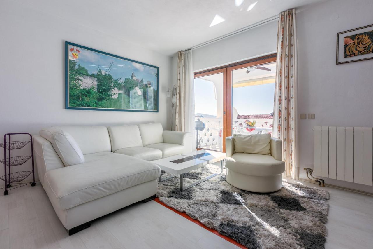 Apartment Eni Selce Exterior foto