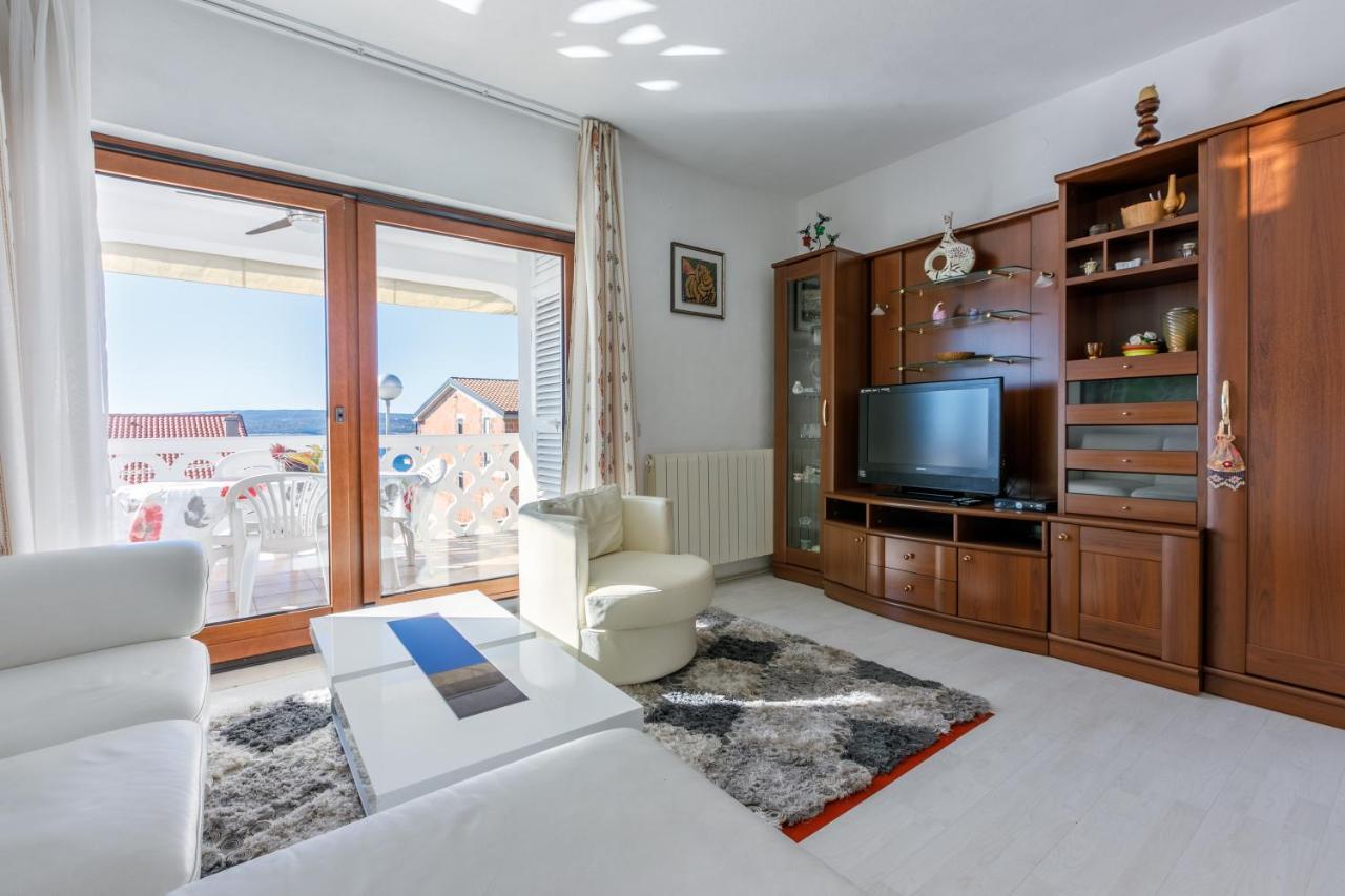 Apartment Eni Selce Exterior foto